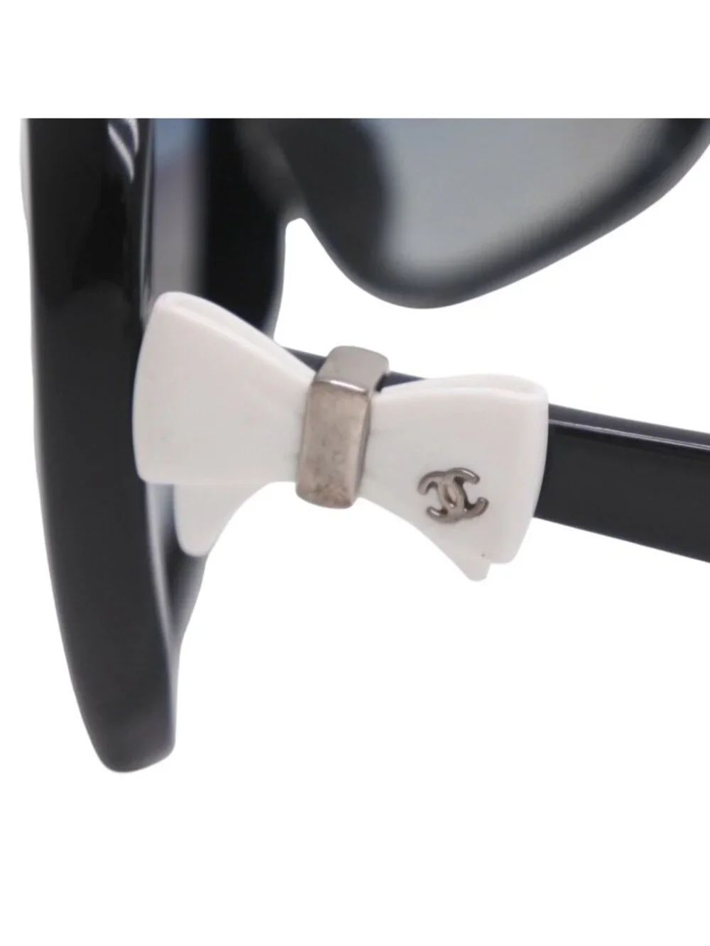 Chanel Sunglasses Eyewear CC Logo White Black